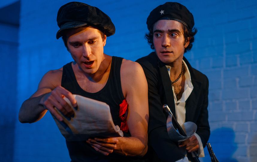 Кадр из спектакля "Сирано". Фото Предоставлено пресс-службой театра.