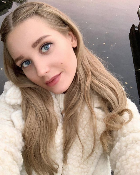 Кристина Асмус. Фото скриншот: instagram.com/asmuskristina/