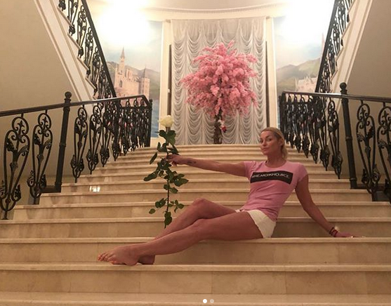 Анастасия Волочкова. Фото скриншот: instagram.com/volochkova_art/