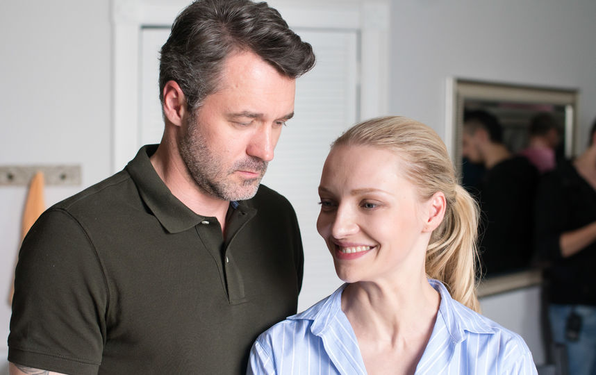 Екатерина Вилкова и Павел Трубинер на съёмках сериала "Мамы в спорте". Фото СТС, Предоставлено организаторами