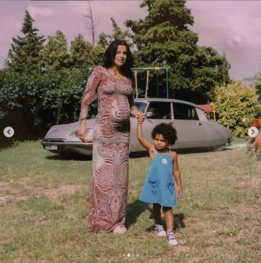 Тина Кунаки с маленькой Тиной. Фото скриншот Instagram @tinakunakey