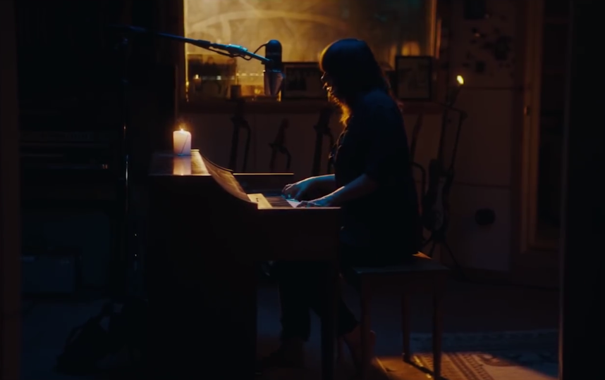 В этот раз наш рейтинг возлавила Cat Power с треком Me Voy. Фото Скриншот Youtube