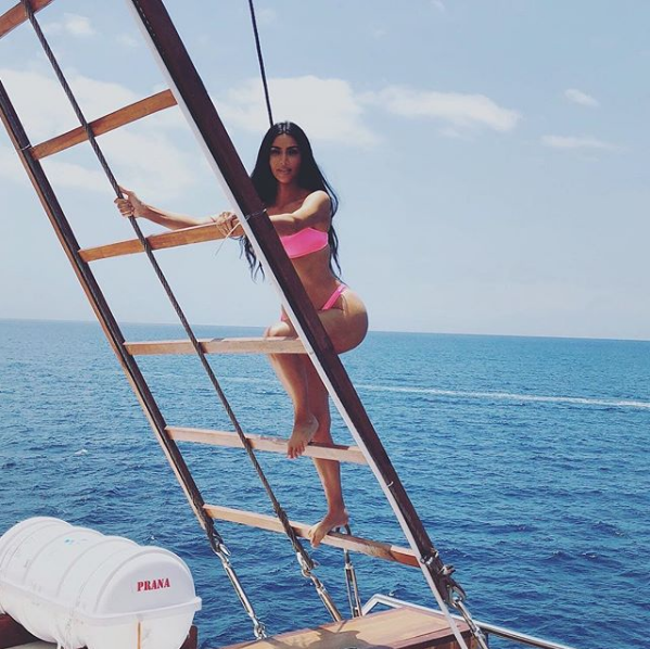 Скриншот instagram.com/kimkardashian/?hl=ru.