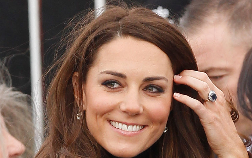 Кейт Миддлтон с кольцом принцессы Дианы на пальце. Фото Getty