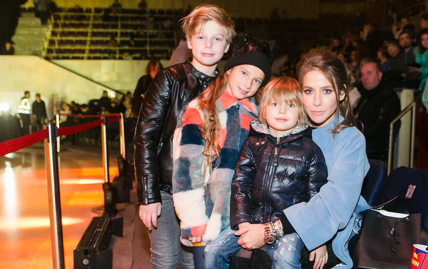 Юлия Барановская с детьми. Фото Фото предоставлено организаторами шоу.