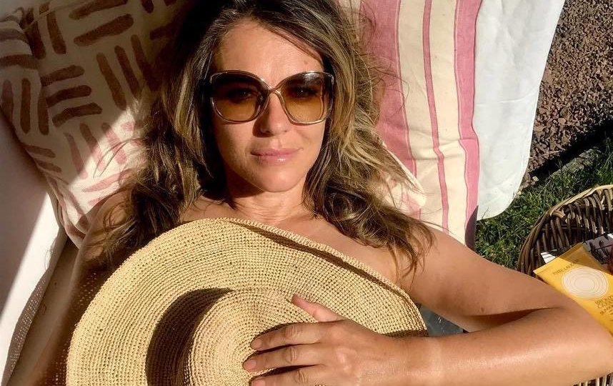 Элизабет Хёрли. Фото instagram.com/elizabethhurley1.