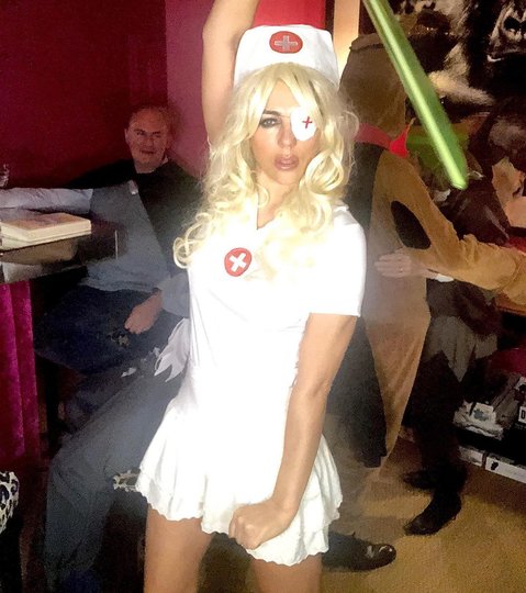 Элизабет Хёрли. Фото instagram.com/elizabethhurley1.