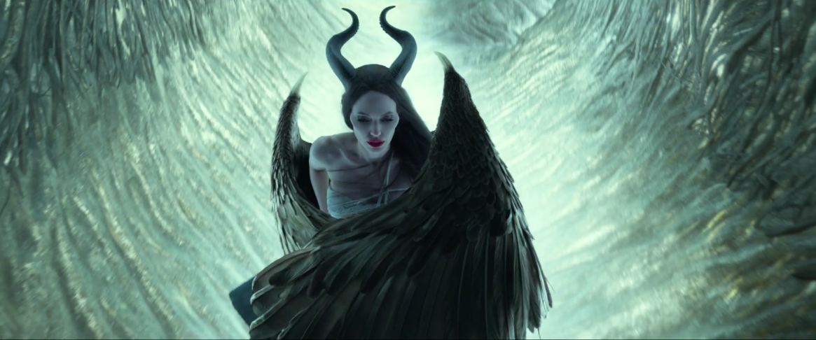 Кадр из трейлера фильма "Малефисента: Владычица тьмы". Фото скриншот: youtube.com/watch?time_continue=86&v=L0ttxMz-tyo