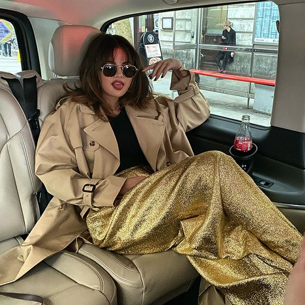 Селена Гомес. Фото скриншот: instagram.com/selenagomez/