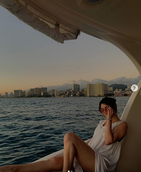 Селена Гомес. Фото скриншот: instagram.com/selenagomez/