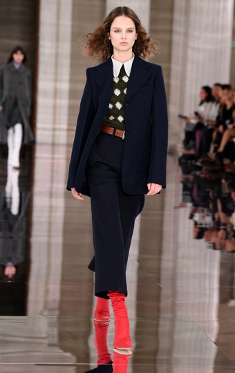 Виктория Бекхэм представила новую коллекцию Осень/Зима-2020. Фото AFP