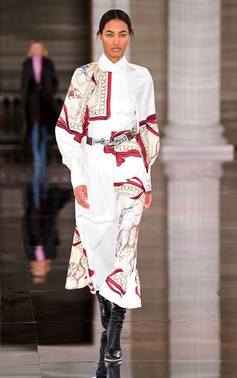 Виктория Бекхэм представила новую коллекцию Осень/Зима-2020. Фото AFP