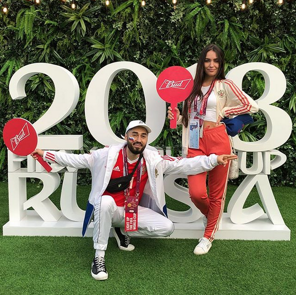 Рэп-исполнитель Мот с семьёй. Фото Скриншот instagram.com/mmott23/