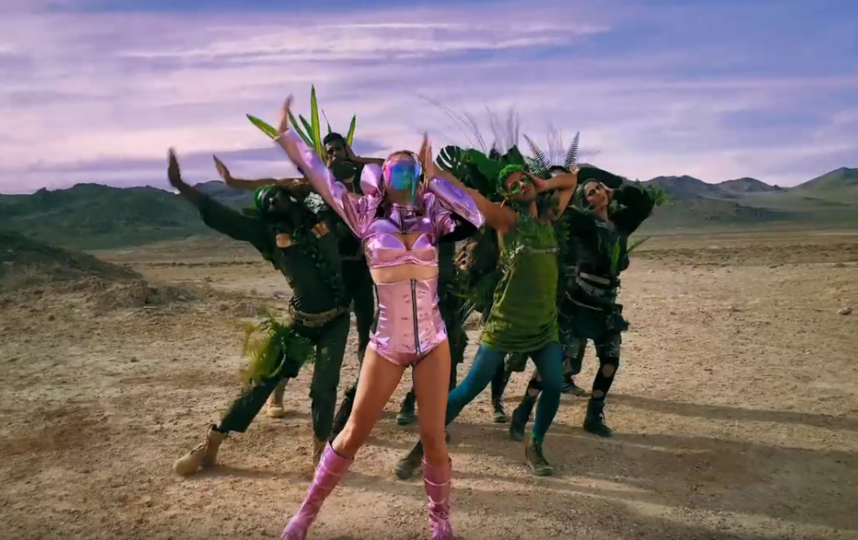 Кадр из клипа Леди Гаги на песню Stupid love. Фото скриншот: youtube.com/watch?v=5L6xyaeiV58&feature=emb_title