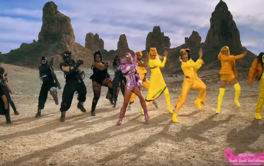 Кадр из клипа Леди Гаги на песню Stupid love. Фото скриншот: youtube.com/watch?v=5L6xyaeiV58&feature=emb_title