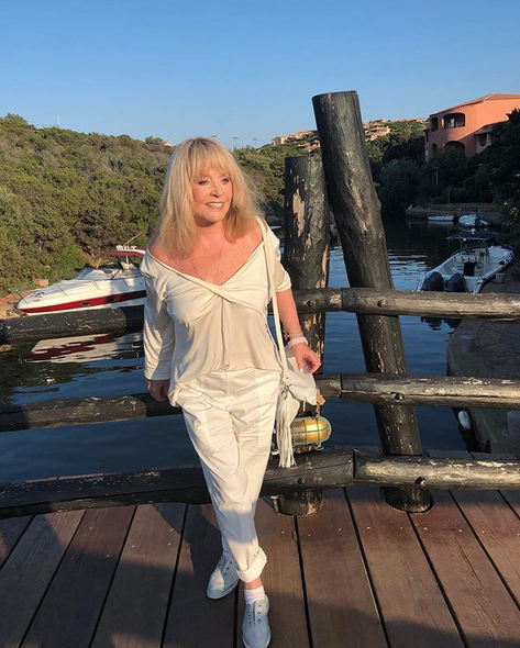 Алла Пугачёва. Фото скриншот: instagram.com/maxgalkinru/?utm_source=ig_embed