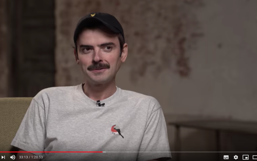 Названо имя возлюбленной блогера Антона Лапенко