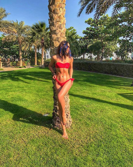 Телеведущая и певица Ольга Бузова. Фото www.instagram.com/buzova86