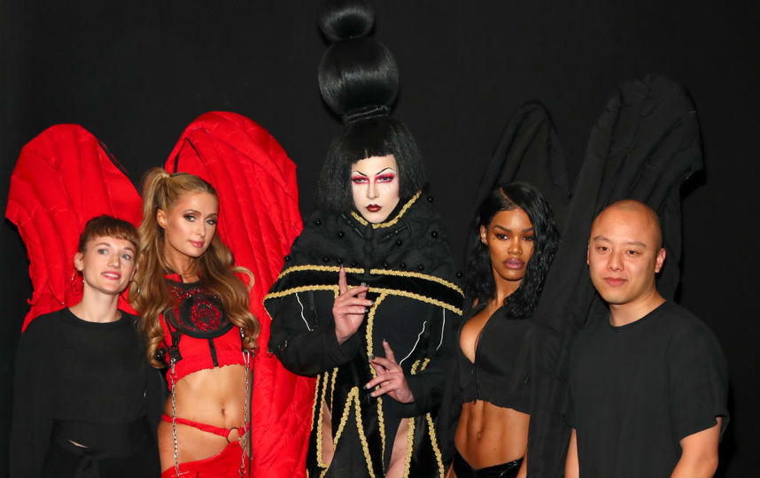 Пэрис Хилтон приняла участие в показе бренда Namilia на Неделе моды в Нью-Йорке. Фото Getty