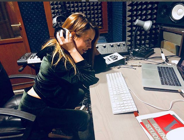 Российская певица МакSим. Фото скриншот: instagram.com/maksimartist/