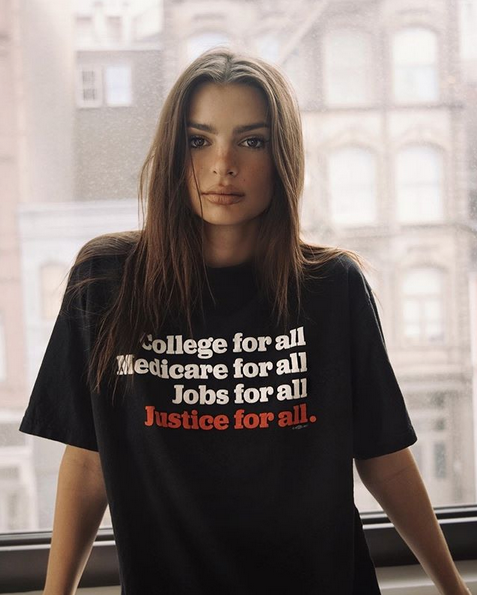 Популярная супермодель Эмили Ратаковски. Фото скриншот: instagram.com/emrata/