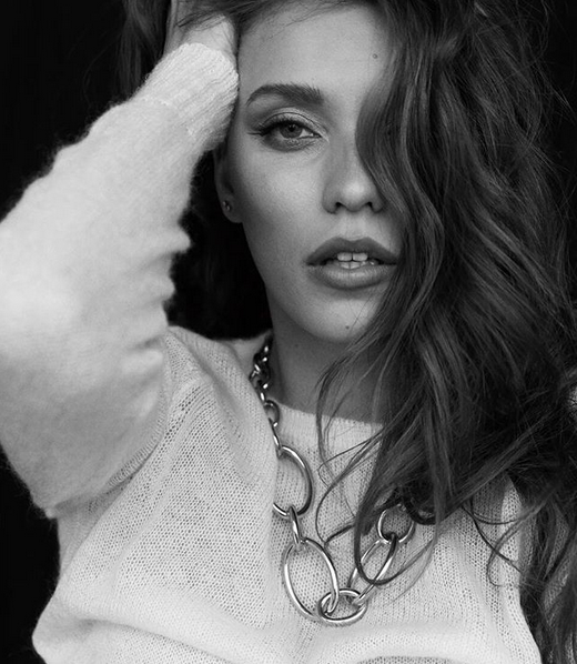 Регина Тодоренко. Фото скриншот: instagram.com/reginatodorenko/