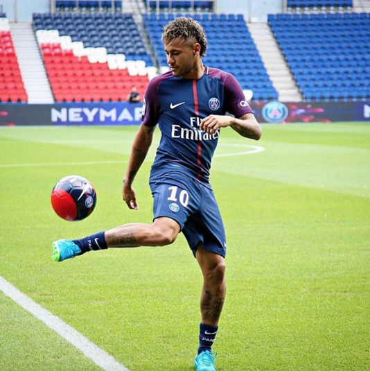 Неймар, ПСЖ. Фото www.instagram.com/neymarjr