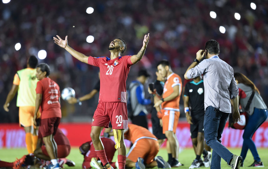 Футболисты сборной Панамы празднуют успех. Фото AFP