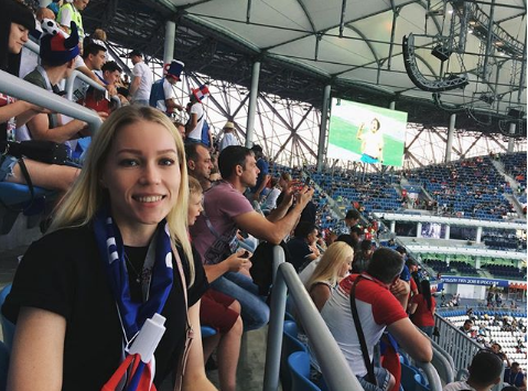 Болельщица на матче Тунис – Англия. Фото Instagram/ksu_kazakova