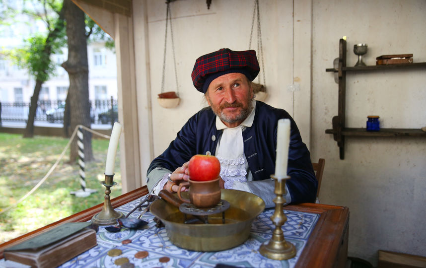 В Москве стартовал фестиваль "Времена и эпохи". Фото Василий Кузьмичёнок
