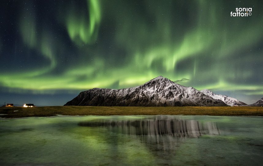 Северное сияние. Фото Sonia Fattori, Isole di Lofoten | Italy