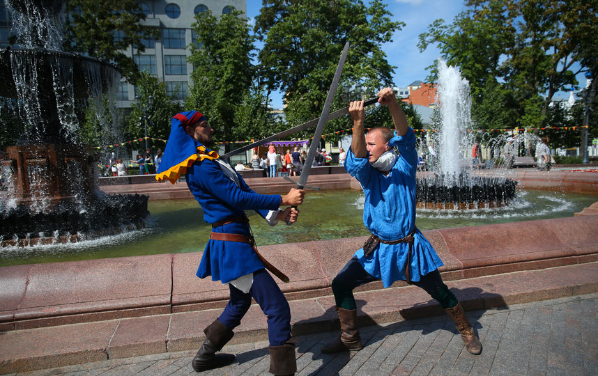 В Москве стартовал фестиваль "Времена и эпохи". Фото Василий Кузьмичёнок