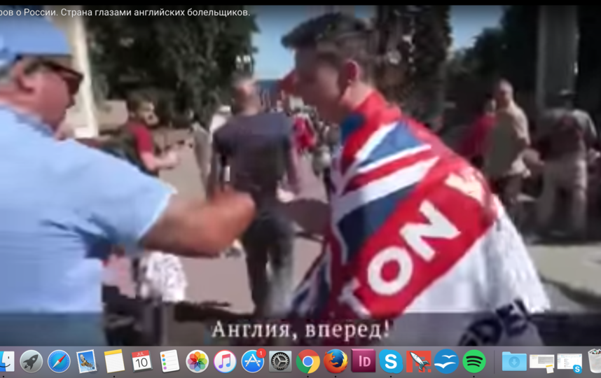 Тео и его отец в восторге от поездки в Россию. Фото Скриншот Youtube