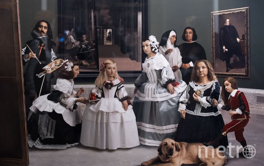 Картине «Менины» Веласкеса художник посвятил серию больших картин, герои которых оживают, двигаются и те, кто был виден лишь в отражениях,  не просто выходят на передний план, но и проникают за пределы холста. Каждый из героев, кроме пса, это и есть сам Моримура. Фото Василий Кузьмичёнок, "Metro"