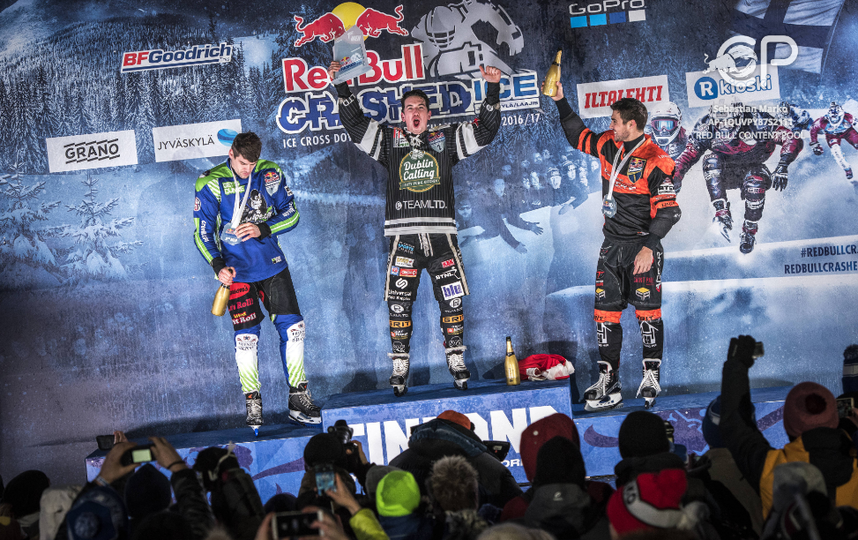 Победители RedBull Crashed Ice в Финляндии. Фото Фото предоставлено Red Bull