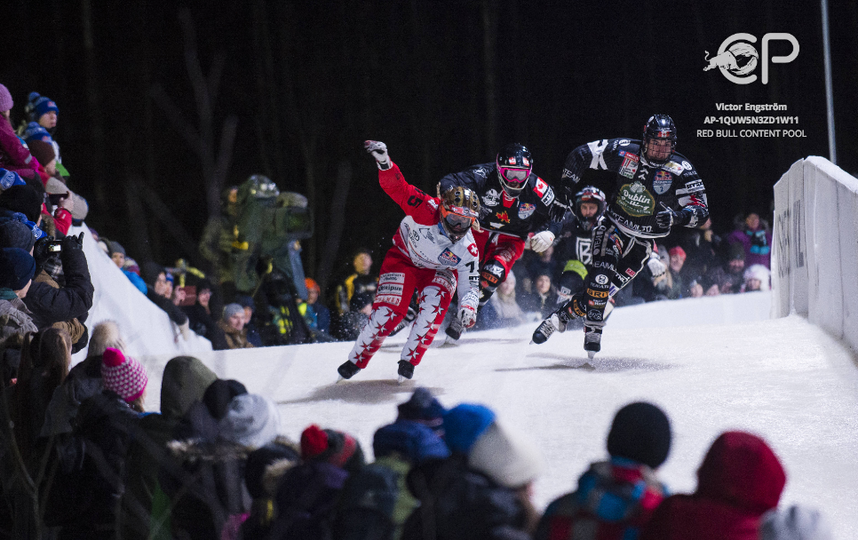 Участники RedBull Crashed Ice в Финляндии. Фото Фото предоставлено Red Bull