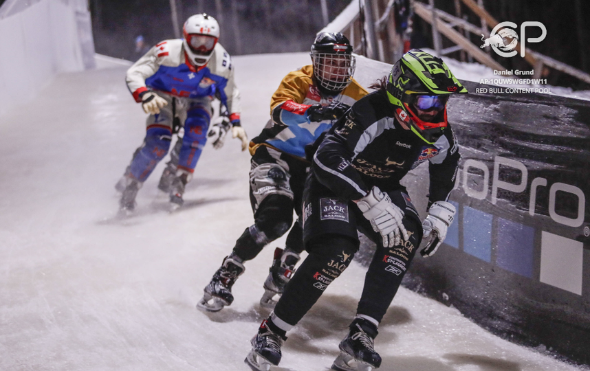 Участники RedBull Crashed Ice в Финляндии. Фото Фото предоставлено Red Bull