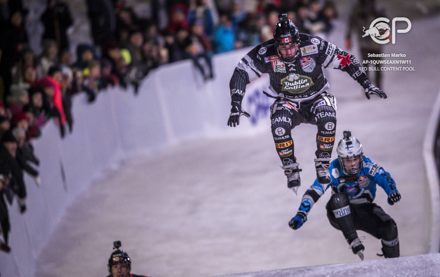 Участники RedBull Crashed Ice в Финляндии. Фото Фото предоставлено Red Bull