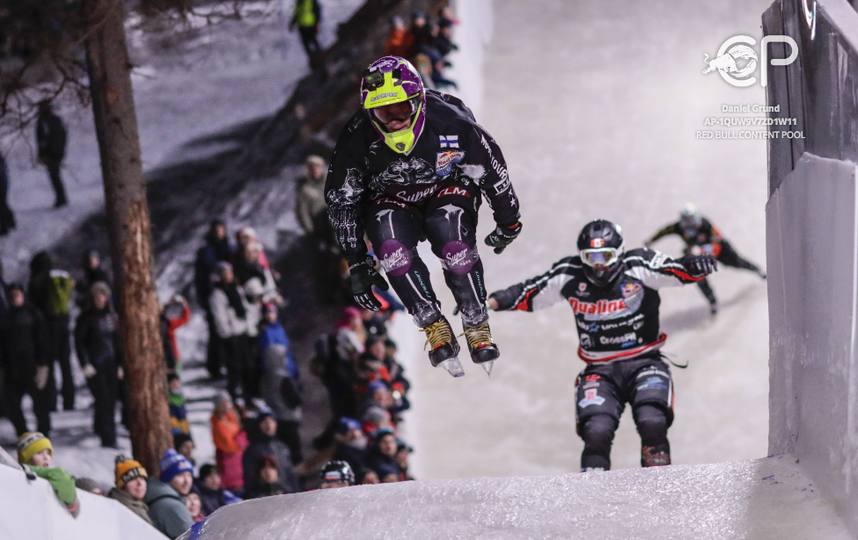 Участники RedBull Crashed Ice в Финляндии. Фото Фото предоставлено Red Bull