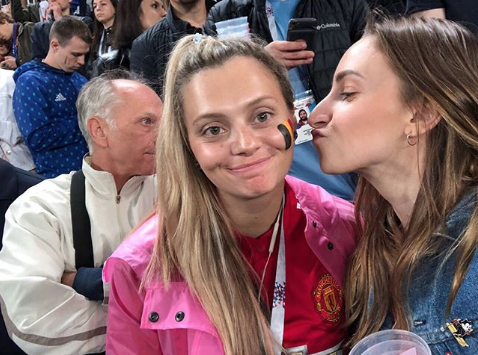 Болельщица матча Франция – Бельгия. Фото Instagram/kot_ti