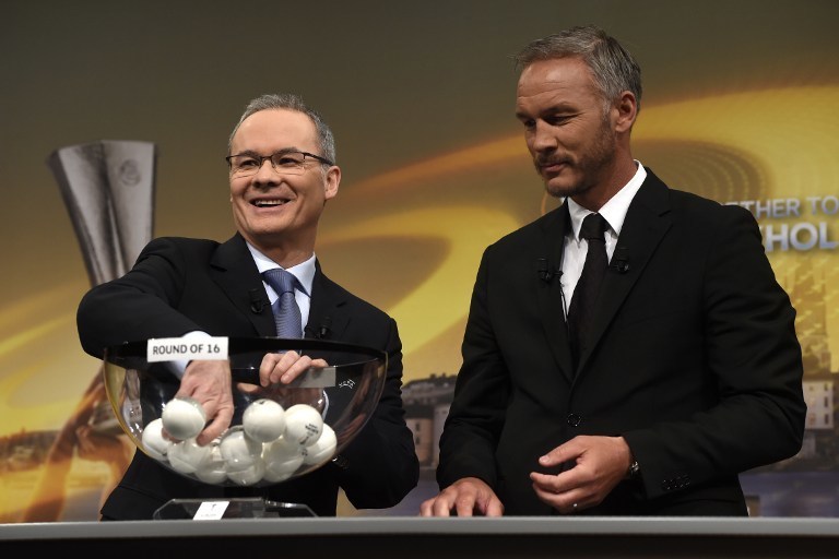 Жеребьёвка 1/8 финала Лиги Европы. Фото AFP