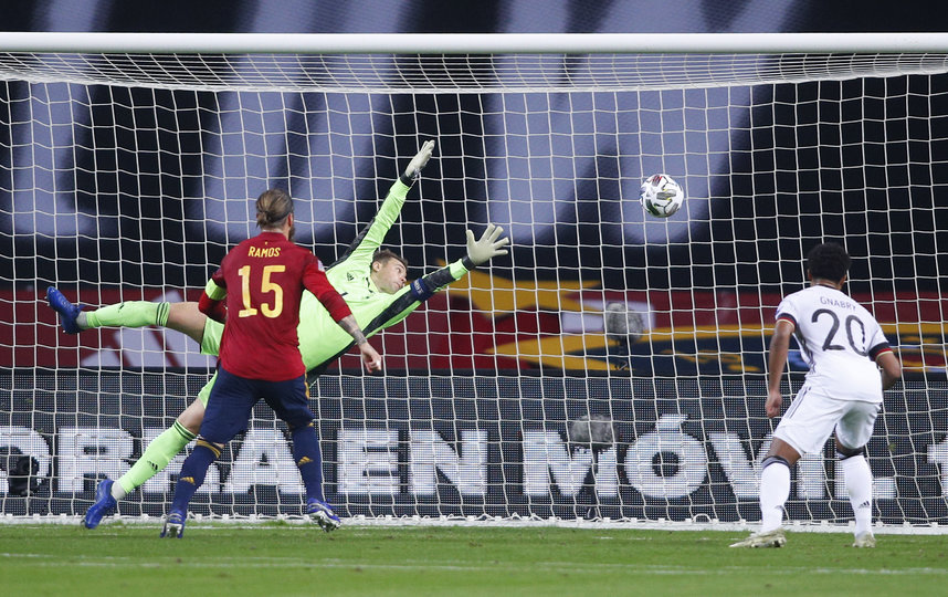 2020 год: команда теряет лидерство в группе, а вместе с ним место в полуфинале Лиги наций. Фото Getty