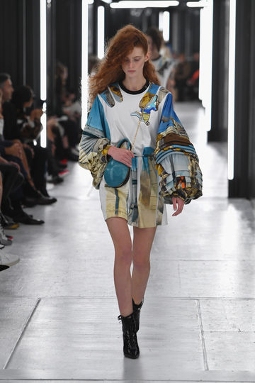 Показ Louis Vuitton на Неделе моды в Париже. Фото Getty