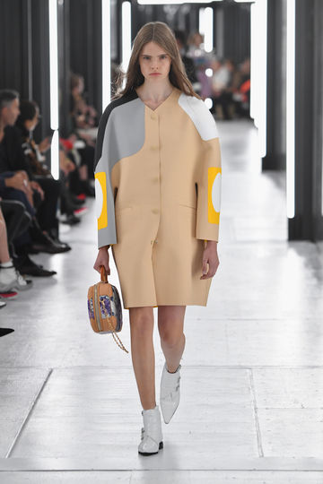Показ Louis Vuitton на Неделе моды в Париже. Фото Getty