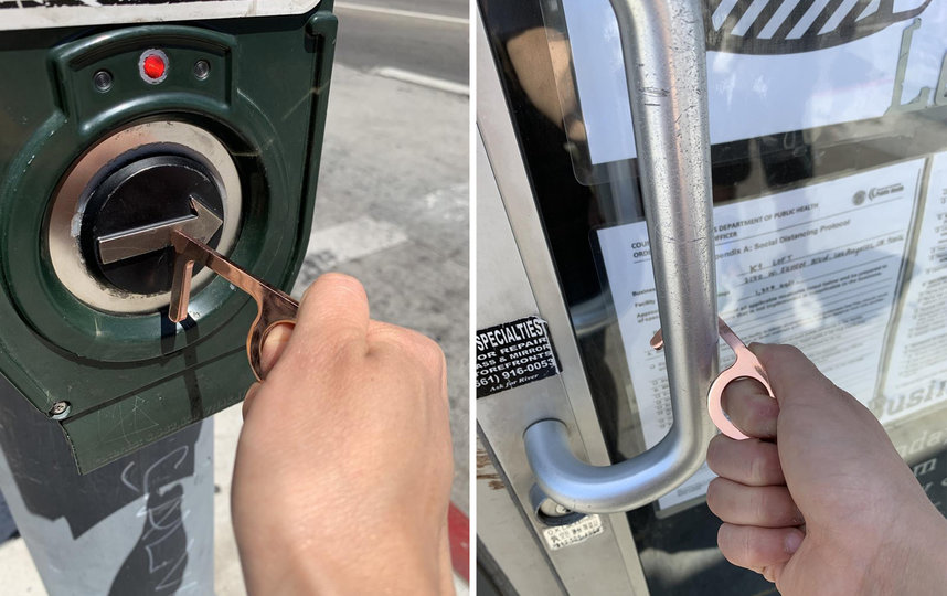 Идея “тачеров”, или бесконтактных ключей-открывалок, пришла к нам из-за рубежа. Фото Предоставлено интернет-платформой Etsy