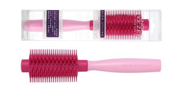 Круглая расчёска Tangle Teezer Blow-Styling Round Tool (1790 руб.).