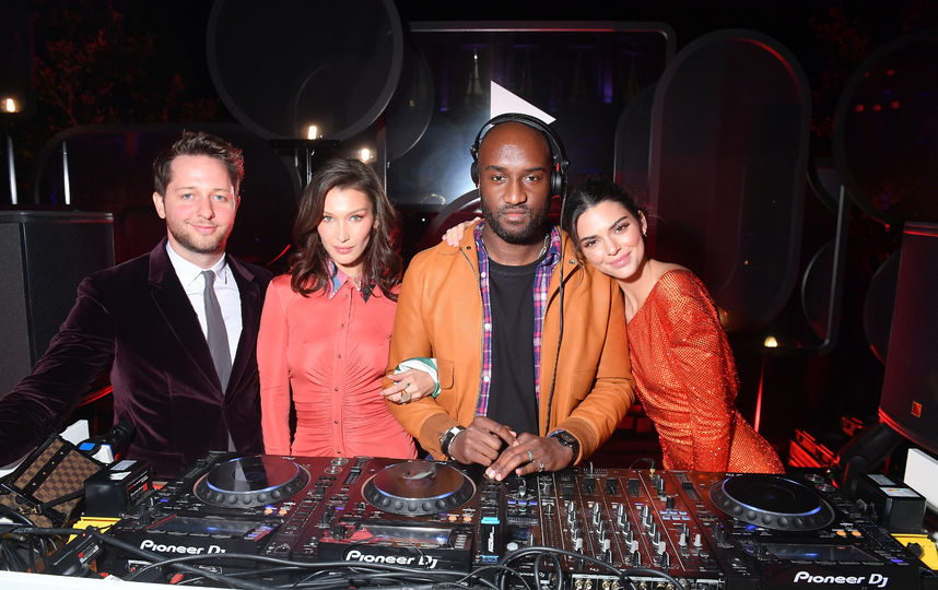 Кендалл Дженнер и Белла Хадид на вечеринке Youtube в рамках Недели моды в Париже. Фото Getty