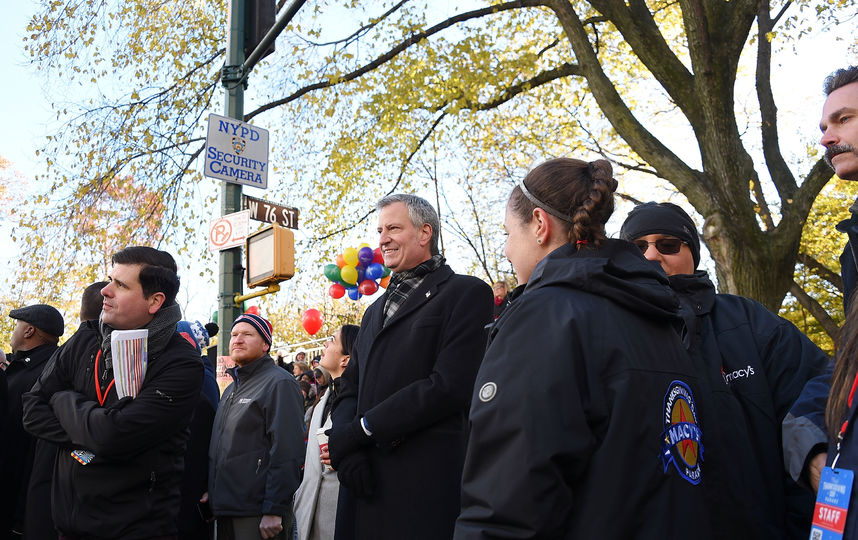 Парад посетил мэр Нью-Йорка Билл Де Блазио. Фото AFP