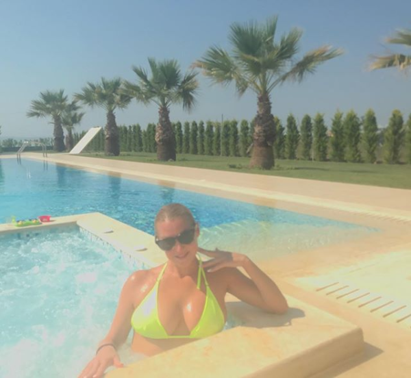 Анастасия Волочкова делится новыми фото из Греции. Фото instagram.com/volochkova_art/?hl=ru