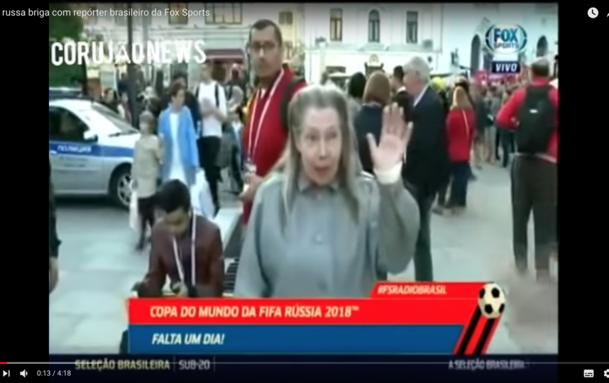 Русская бабушка-болельщица обескуражила бразильского журналиста. Видео